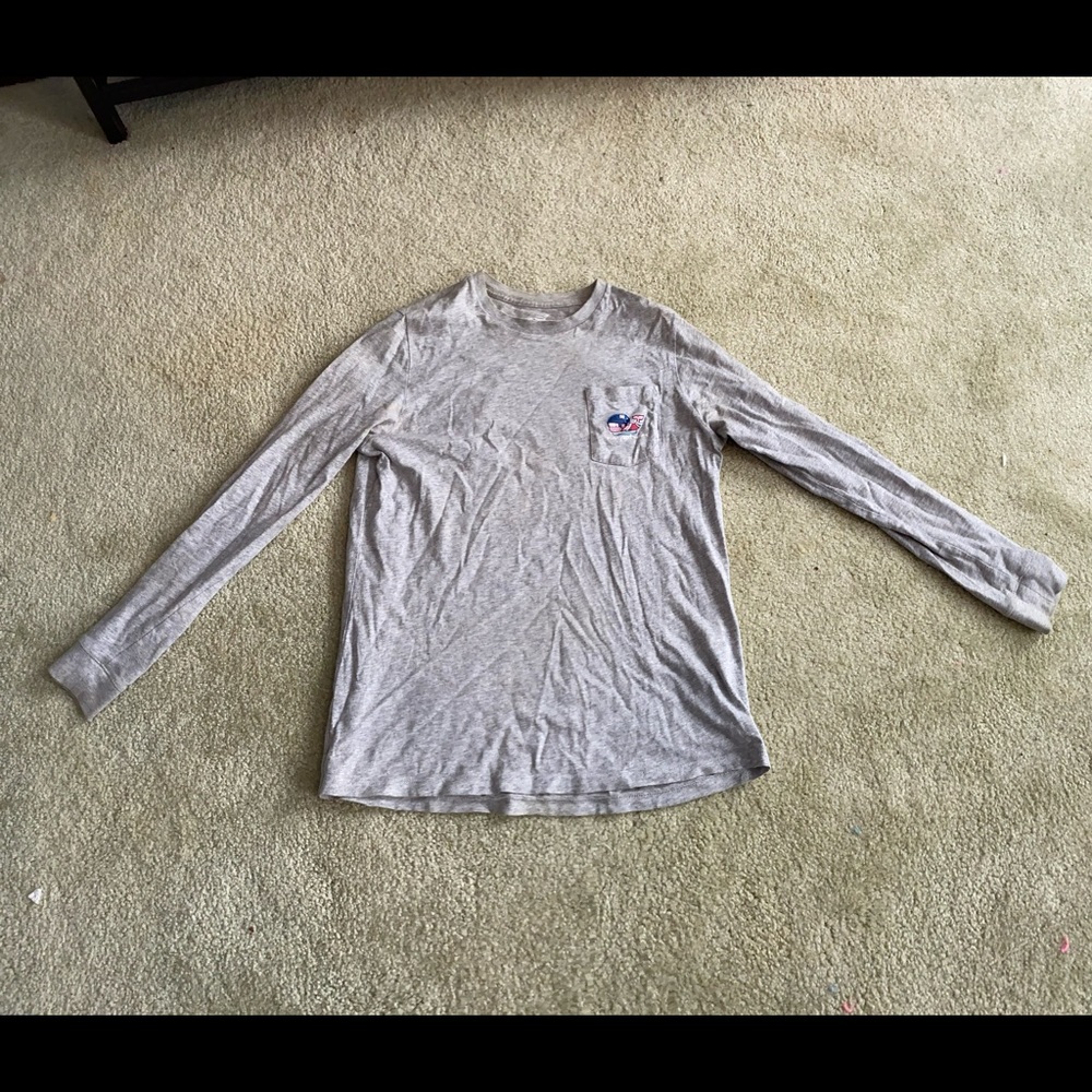 Vineyard Vines hockey shirt